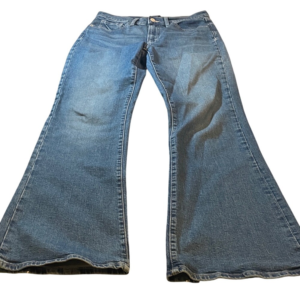 Gap Denim 70s Flare Jeans Medium Wash High Rise Size 6/28R